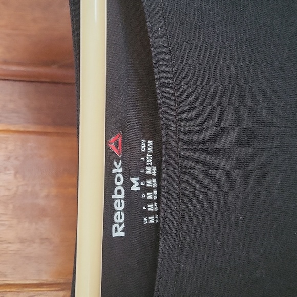 Reebok tshirt size m - Picture 3 of 7